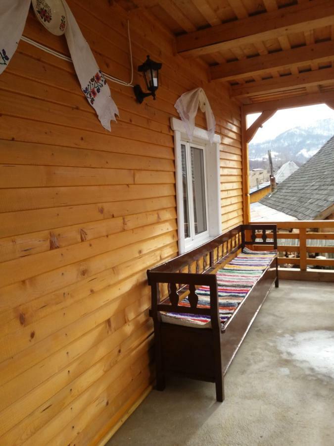 فيلا Casa Cupcea Budeşti المظهر الخارجي الصورة